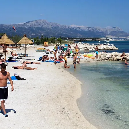 Apartment By The Sea - 16210 Trogir